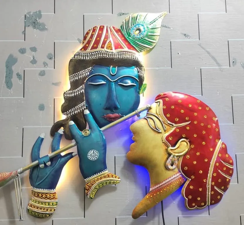 Radha Krishna Portrait Wall Art — 32 in, Multicolour · 32 × 32 in · Option 2